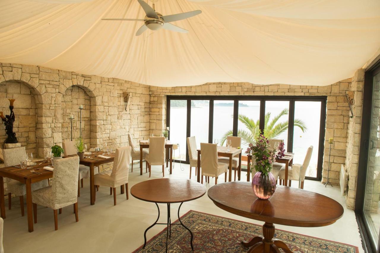 Apartmen Relax 200 M T Beach Apartment Rovinj Exterior photo