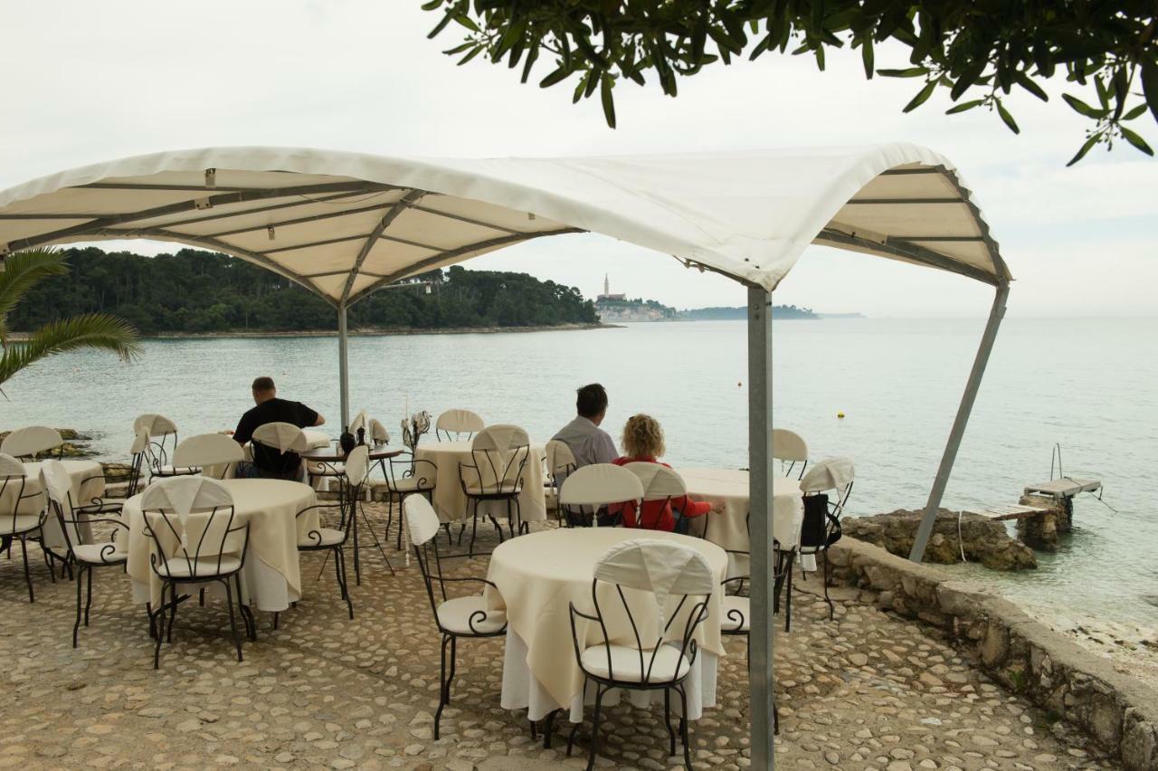 Apartmen Relax 200 M T Beach Apartment Rovinj Exterior photo