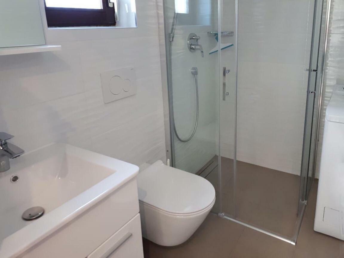 Apartmen Relax 200 M T Beach Apartment Rovinj Exterior photo